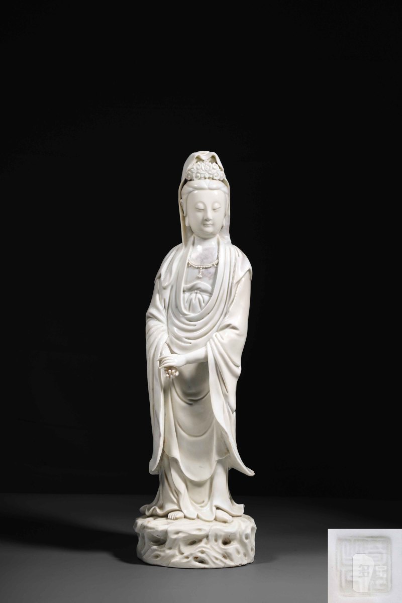 明 德化白瓷观音立像